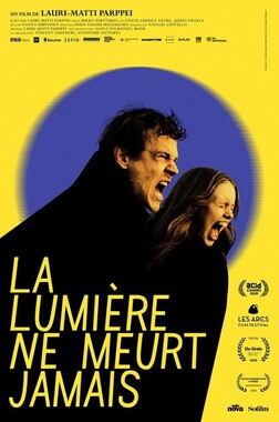 Affiche - La lumiere ne meurt jamais